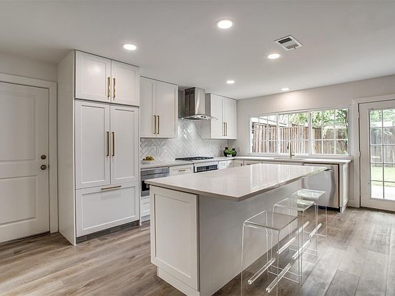 4th image of 6623 Town Bluff Dr