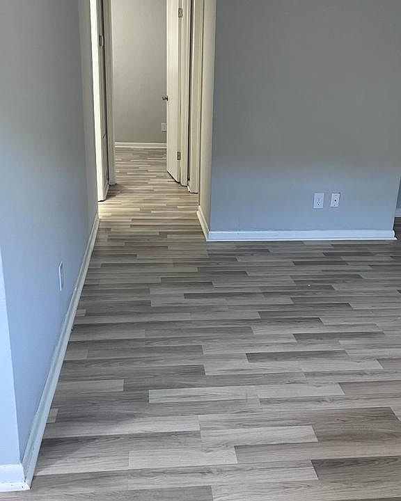 1st image of 507 Ashlawn Dr APT 4