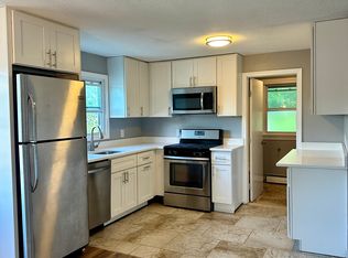 344 Bay View Ave #3, Providence, RI 02905