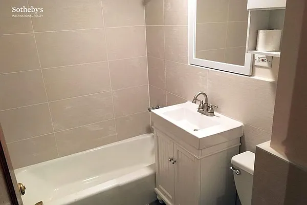 Rented by Sotheby's International Realty | media 7