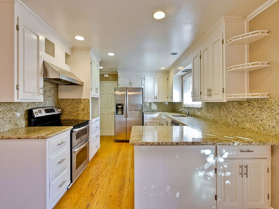 Kitchen 2_mls_12032020