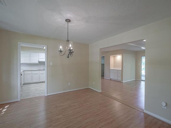 4th image of 3611 Brook Shadow Dr