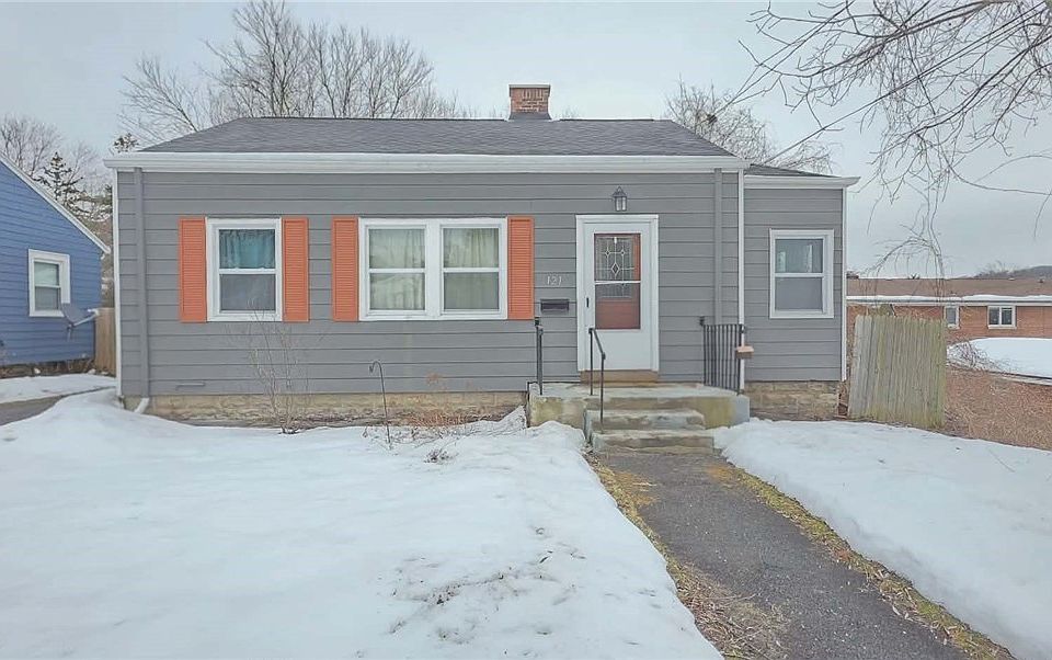 1st image of 121 Burten St