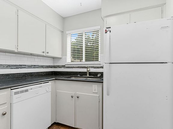5th image of 4538 Byers Ave #10