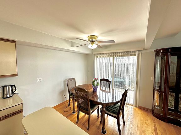 4th image of 1133 N Knollwood Dr