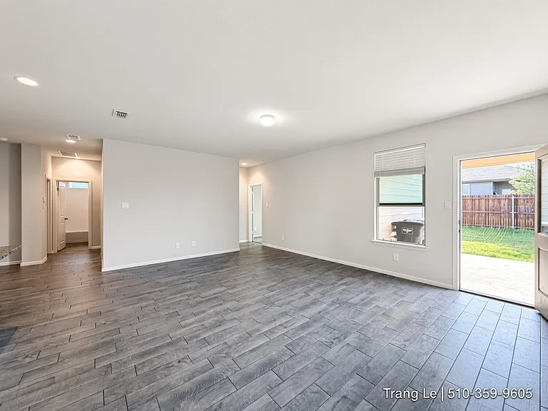 8636 Centerboard Ln — Photo 12