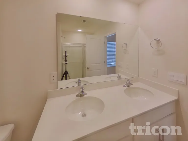 324 Sandbach Rd — Photo 10