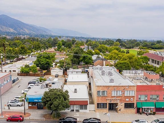 4th image of 1068 N Allen Ave