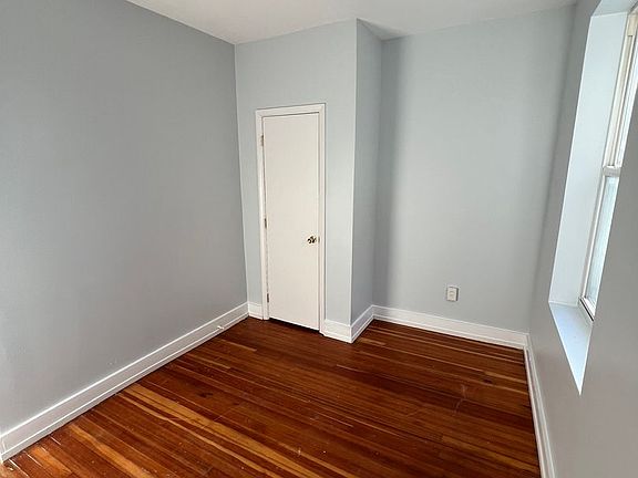 4th image of 77-83 N 4th St #9