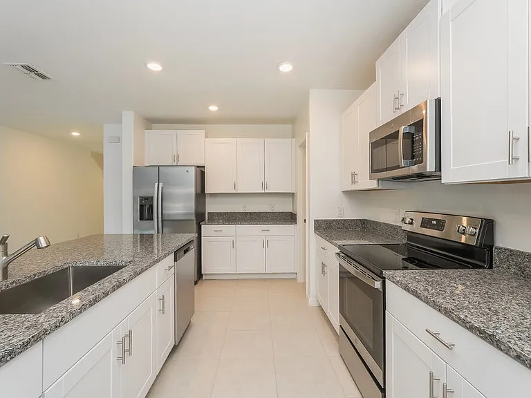 2037 Skybrooke Blvd — Photo 8