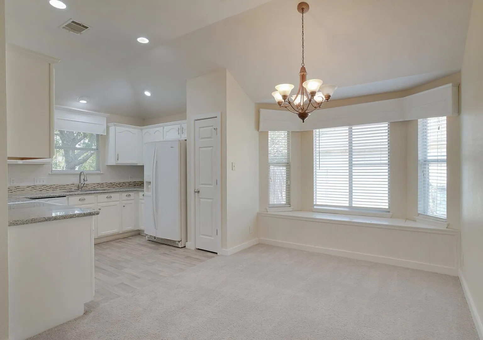402 Hickory Tree Dr, Georgetown, Texas 78626 — Photo 3