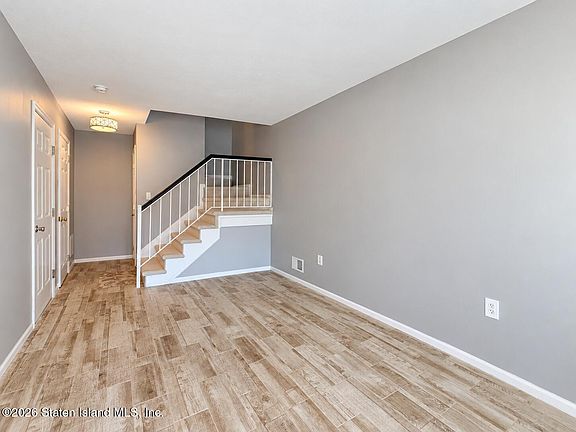 5th image of 15 Bianca Ct
