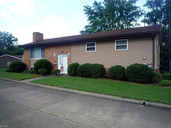 2nd image of 1002 43rd St