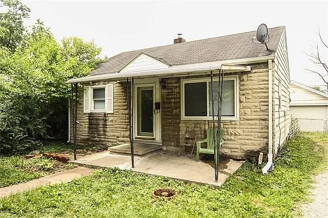 2 bed, 1450 sqft, $1,350 — Photo 1