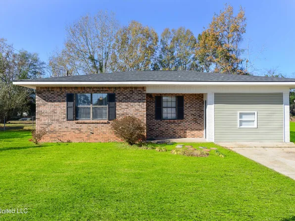 80 John F Kennedy St, Lucedale, MS 39452