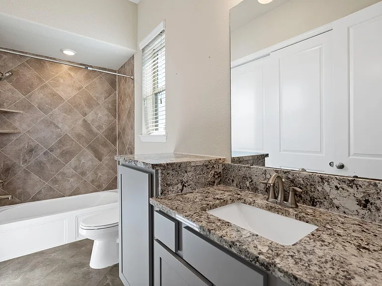1752 Trinity Bend Dr — Photo 27
