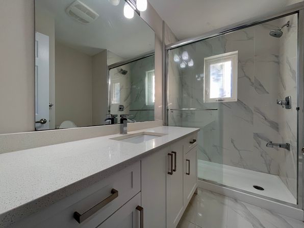 3 bedroom rental in Surrey — photo 19