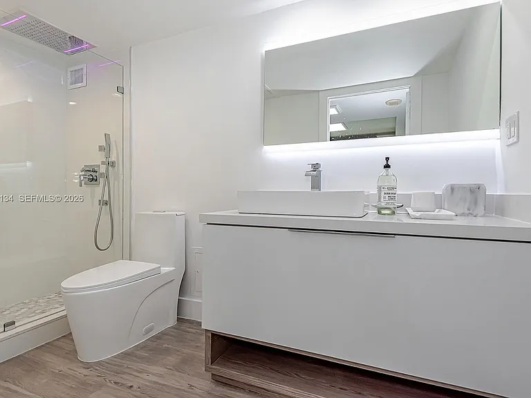 2301 Collins Ave #843 — Photo 17