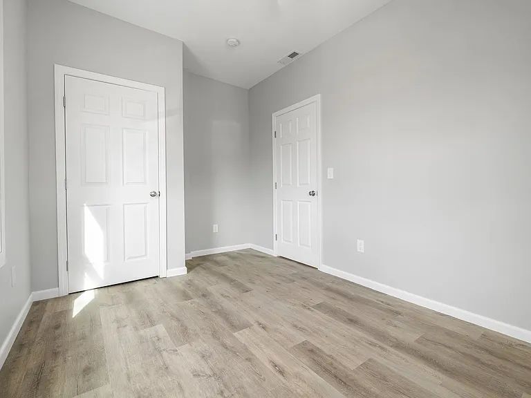 113D Temple St — Photo 15