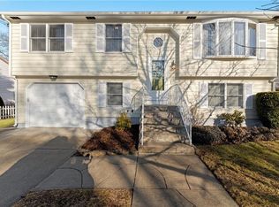 36 Vivian Ave, North Providence, RI 02904