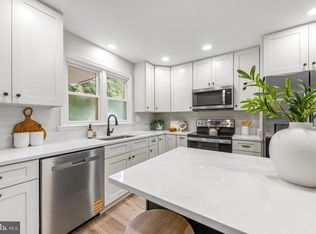 852 Woodmont Rd, Annapolis, MD 21401