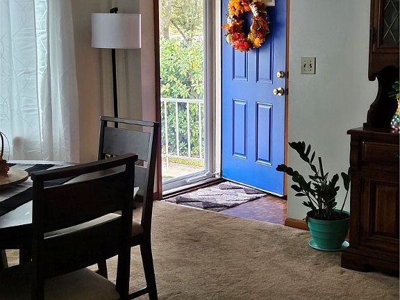 3rd image of 7020 Claybourne Ave