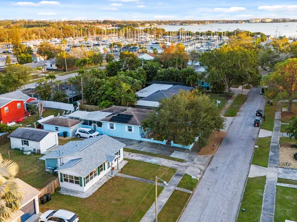 2800 47th St S, Gulfport, FL 33711