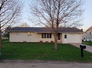 304 2nd Ave, Keystone, IA 52249