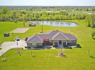 10014 Windsor Dr, Lees Summit, MO 64086