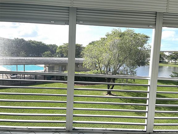 2nd image of 1702 Andros Isle #E2