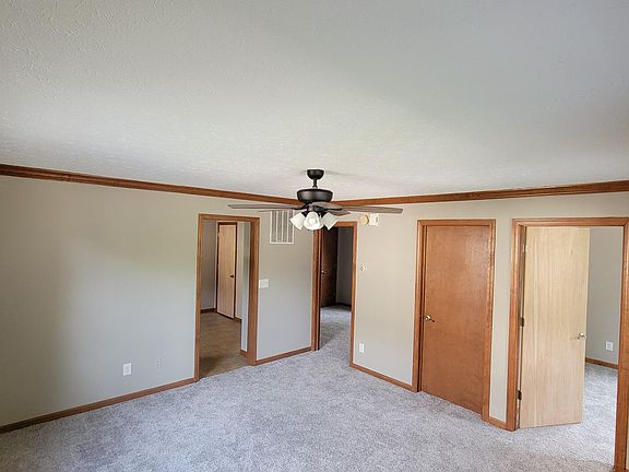 3rd image of 225 E College Ave