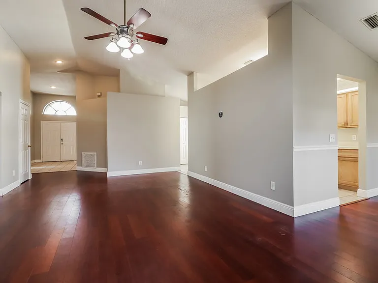 4532 Preston Woods Dr — Photo 4