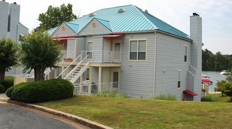 1st image of 100 Harbor Pl Unit 104