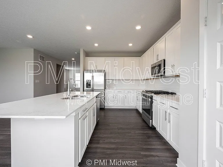 7278 Zanesville Rd — Photo 24