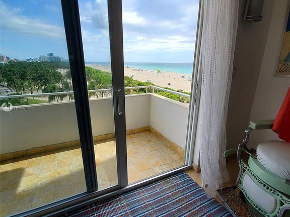 4th image of 465 Ocean Dr APT 718