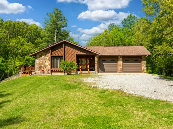 3085 Kaolin Rd, Cobden, IL 62920