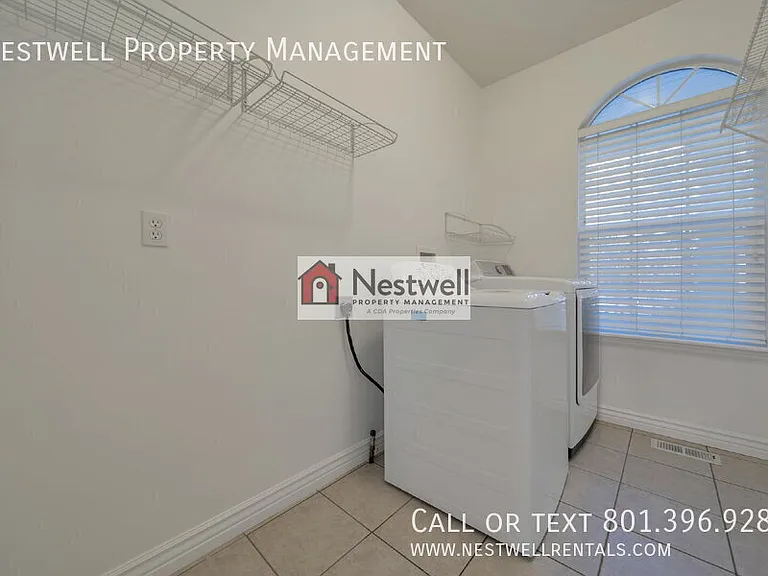 481 E Lana Ct — Photo 34