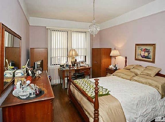 2nd image of 4525 43rd St