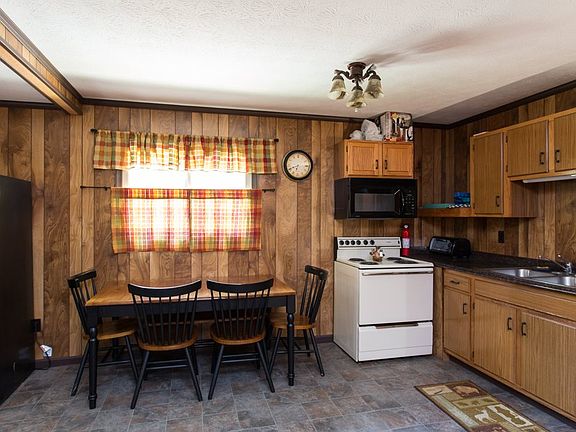 3rd image of 3536 Shen Lake Dr