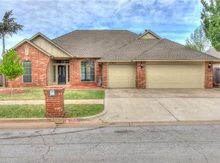 17013 Bridle Ridge Cir, Edmond, OK 73012