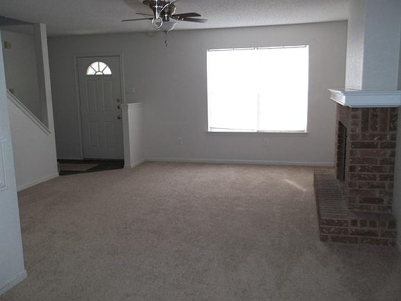 5th image of 1812 Pecan Cove Dr