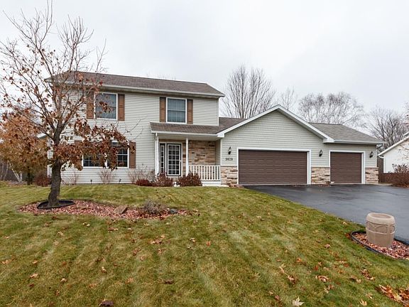 2nd image of 9628 Sandhill Dr