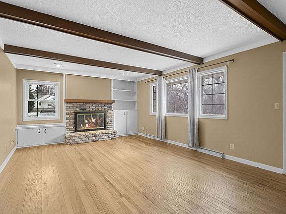 5th image of 3501 Northwood Dr NE