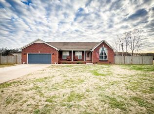 70 S Blue Heron Dr, Killen, AL 35645