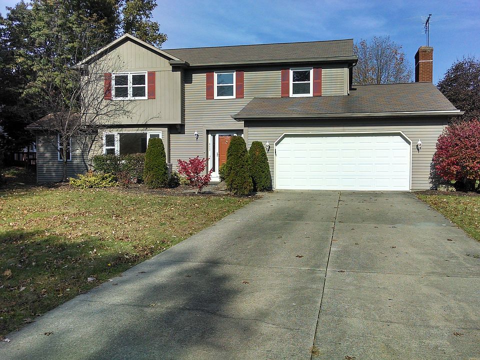 1st image of 412 Red Rock Dr