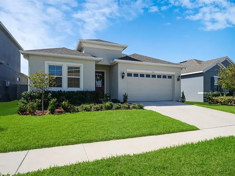 1090 Alder Tree Dr — Photo 3