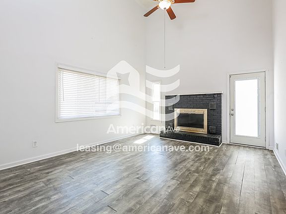 6115_003_living_room_14368122.jpg