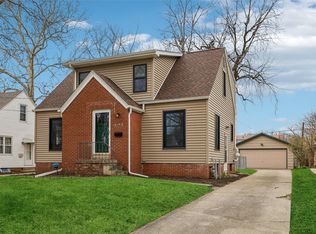 2808 48th St, Des Moines, IA 50310