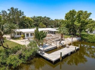 12 Bayou Ln, Palm Harbor, FL 34683