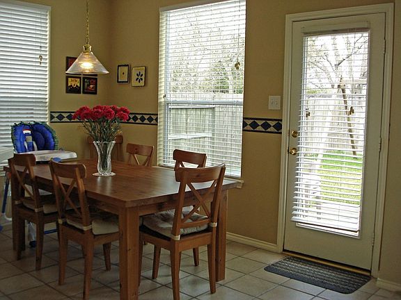 4th image of 3131 Summerland Dr